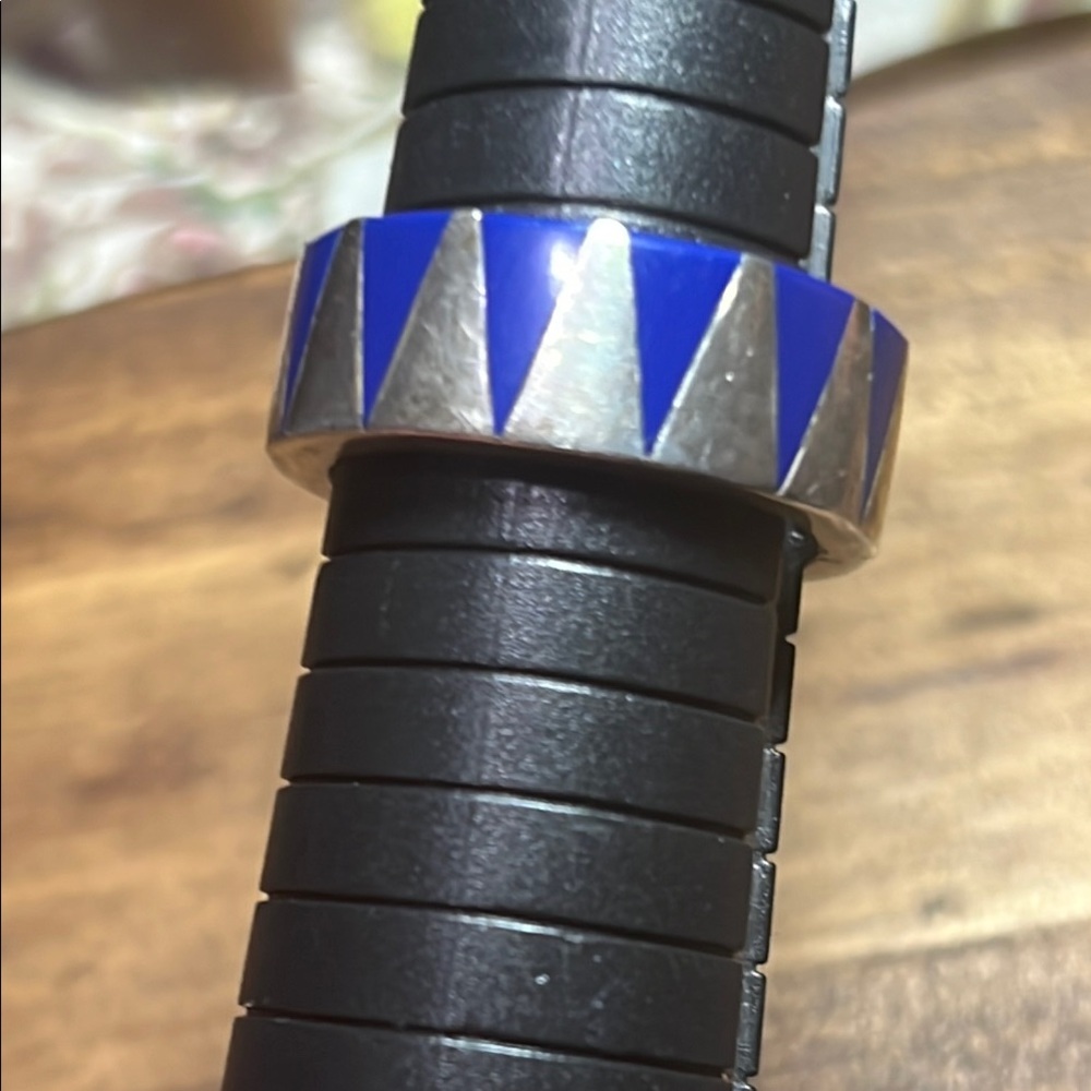 Silver and Lapis Lazuli Geometric Ring - Picture 11 of 11